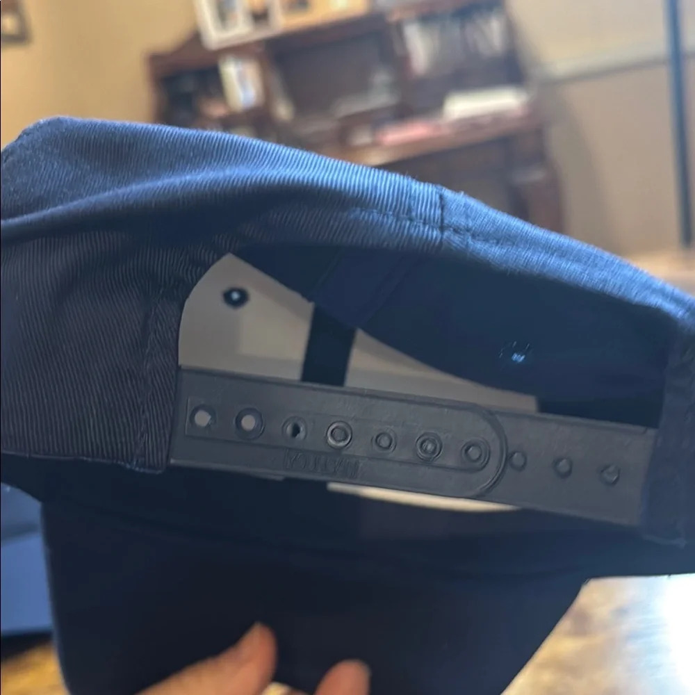 Navy Blue Cotton Blend Baseball Hat with Curved Bill NWOT - Picture 3 of 3
